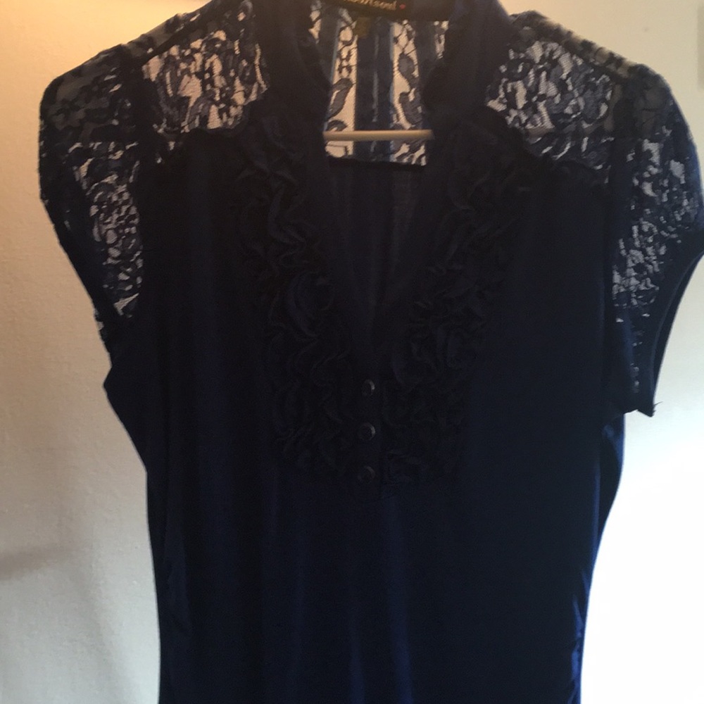 Woman top